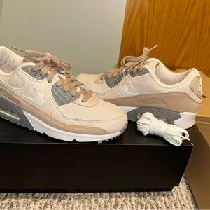 Nike Air Max 90 Premium